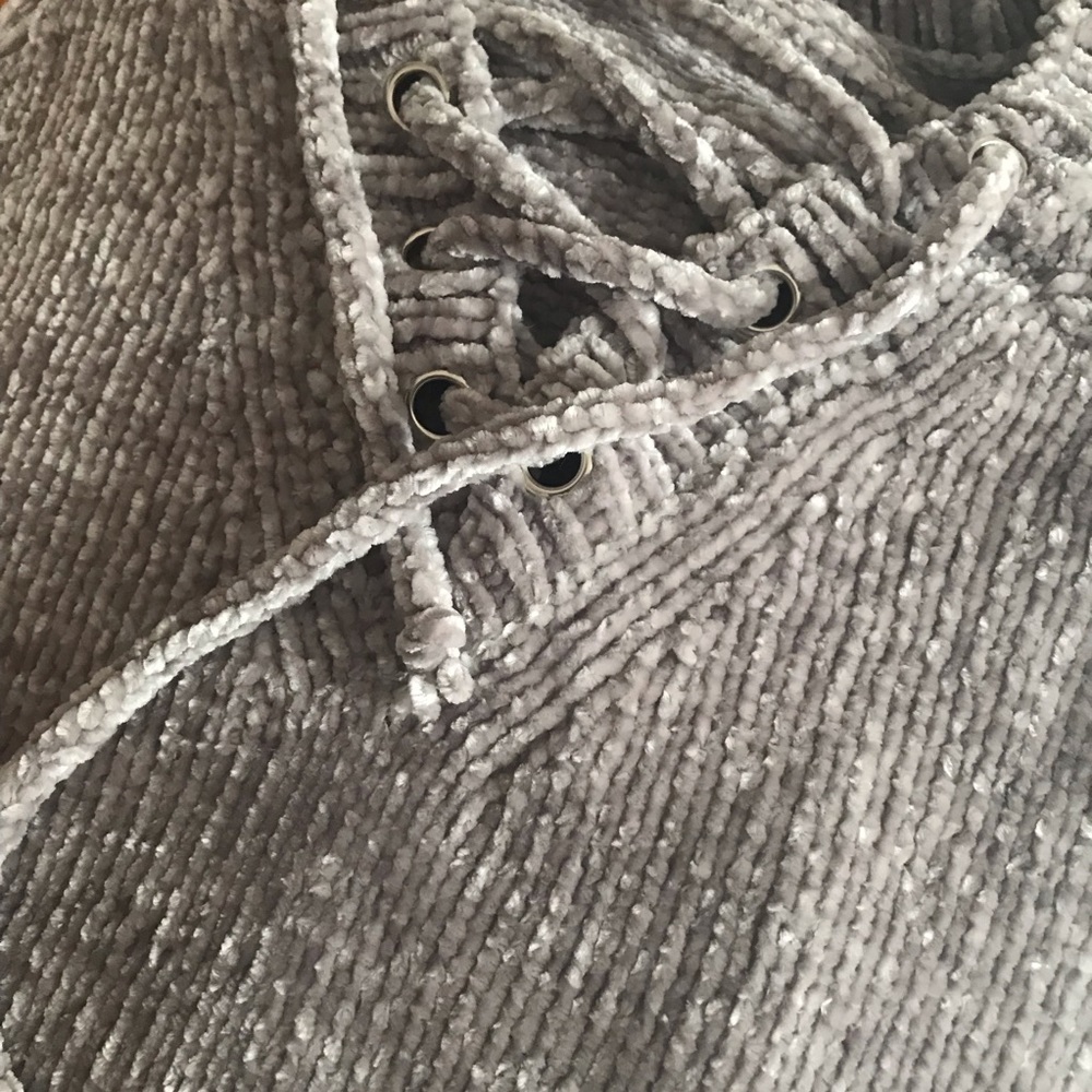 Last! PRICE IS FIRM!Chenille Lace Up Sweater - Picture 4 of 4